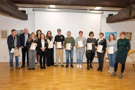 Že 47 ponudnikov v Idrija izbrano