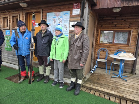 Odkritje spominske plošče ob 60-letnici organiziranega smučanja na...